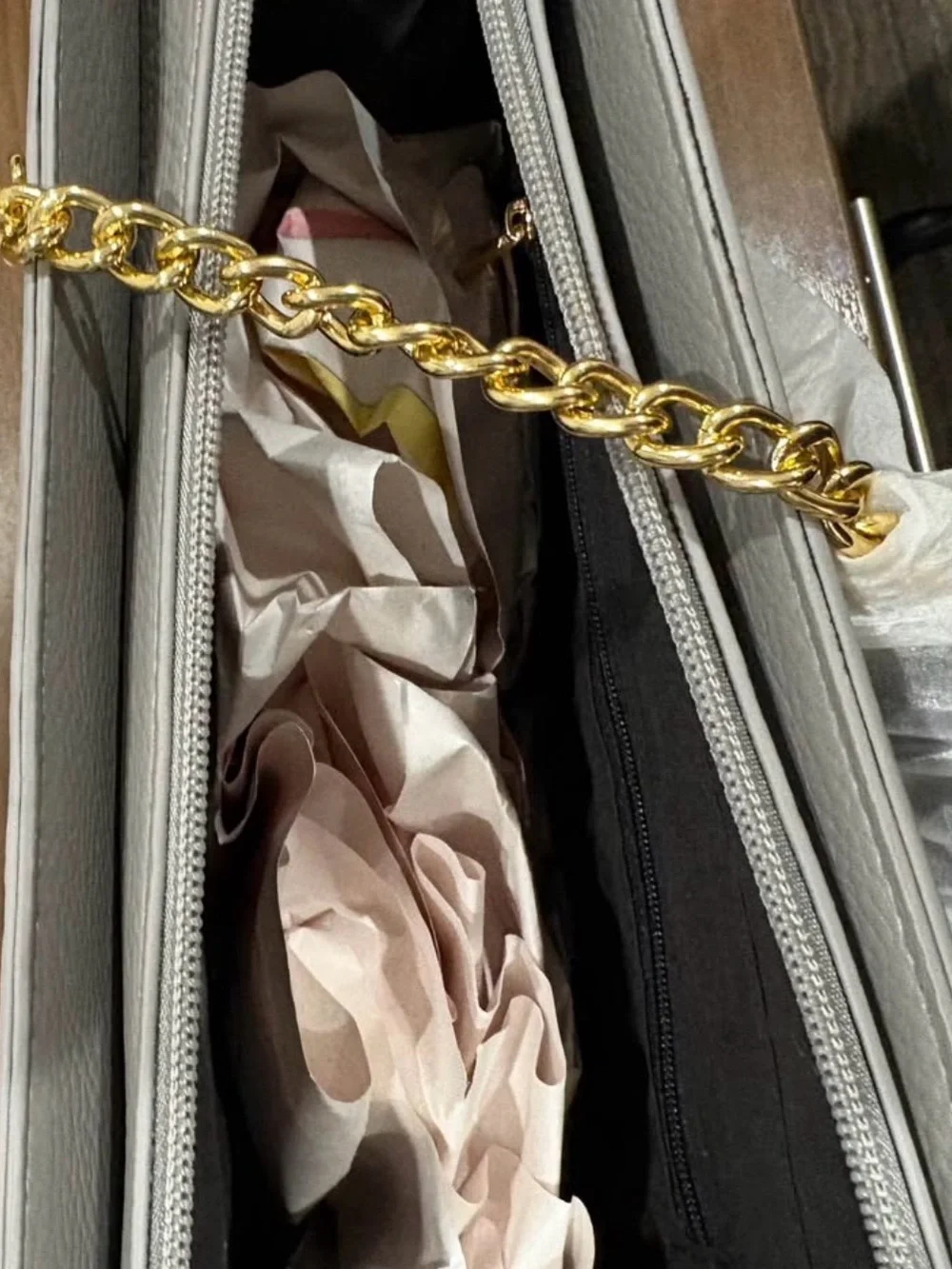 Gloria Vanderbilt Gray Satchel Tote Bag NWT Faux Leather Gold Chain
